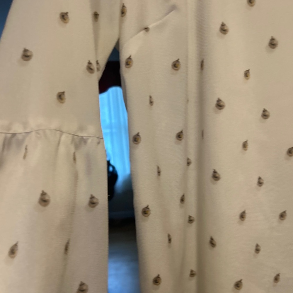 Banana Republic Cream Blouse with Bell Sleeves and Olive Colored Accents - Picture 5 of 7